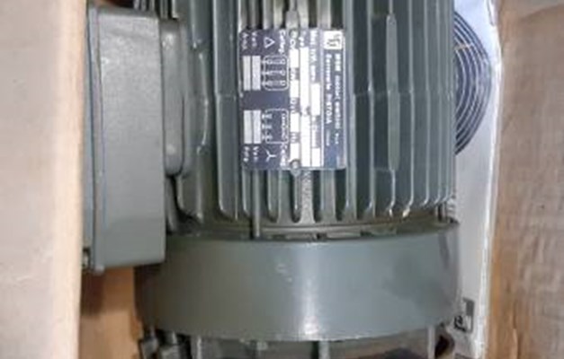 MOTORE TRIFASE SERV. CONT classe E. MGM tipo CF80B2
